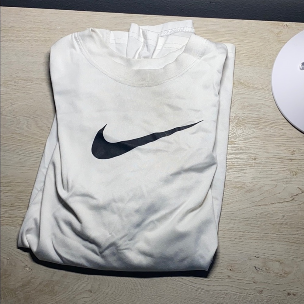 Nike T-shirt